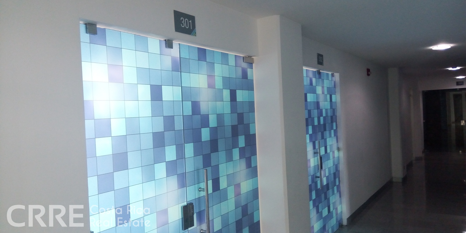 Puerta de entrada a la oficina