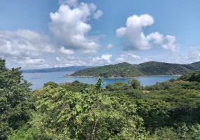 Propiedad frente a Playa Rajada
